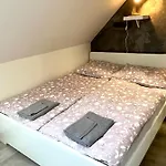 Pod Troskami * Rovensko pod Troskami