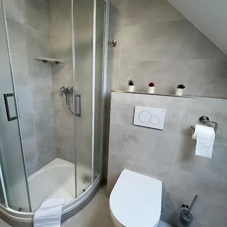 Apartment Pod Troskami Rovensko pod Troskami