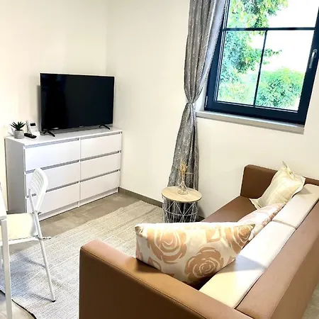 Pod Troskami Rovensko pod Troskami