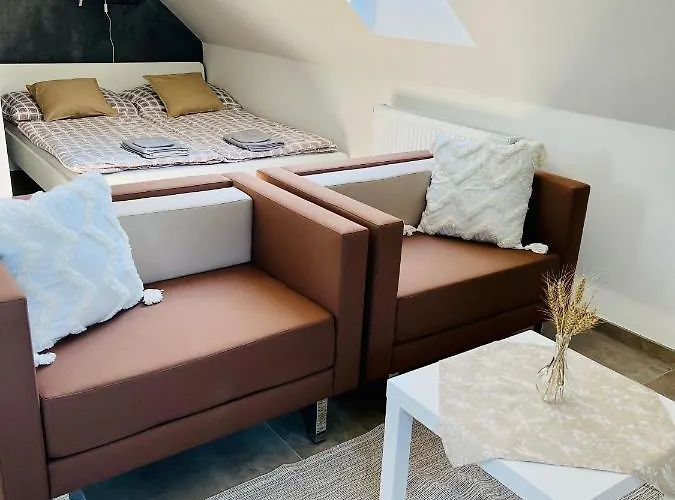 Appartement Pod Troskami Rovensko pod Troskami